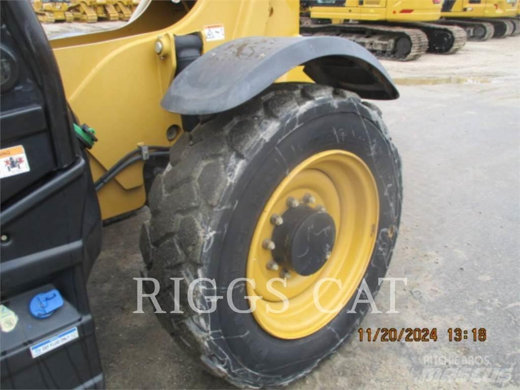CAT TL1055D Teleskoplastare