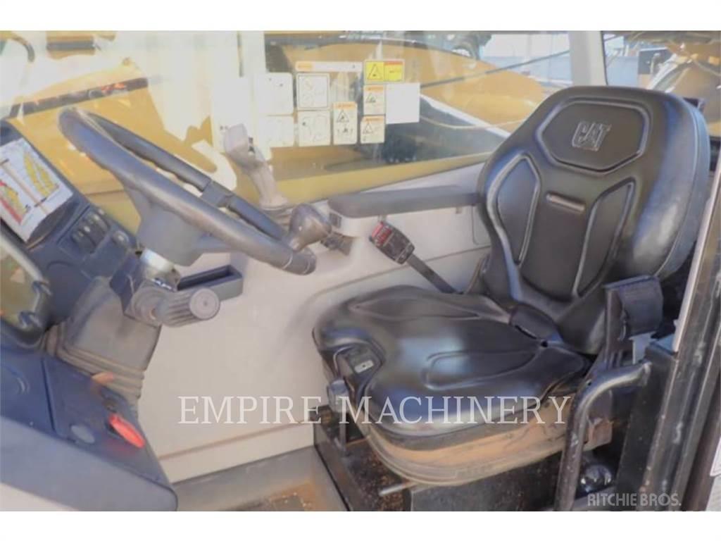CAT TL1055D Teleskoplastare