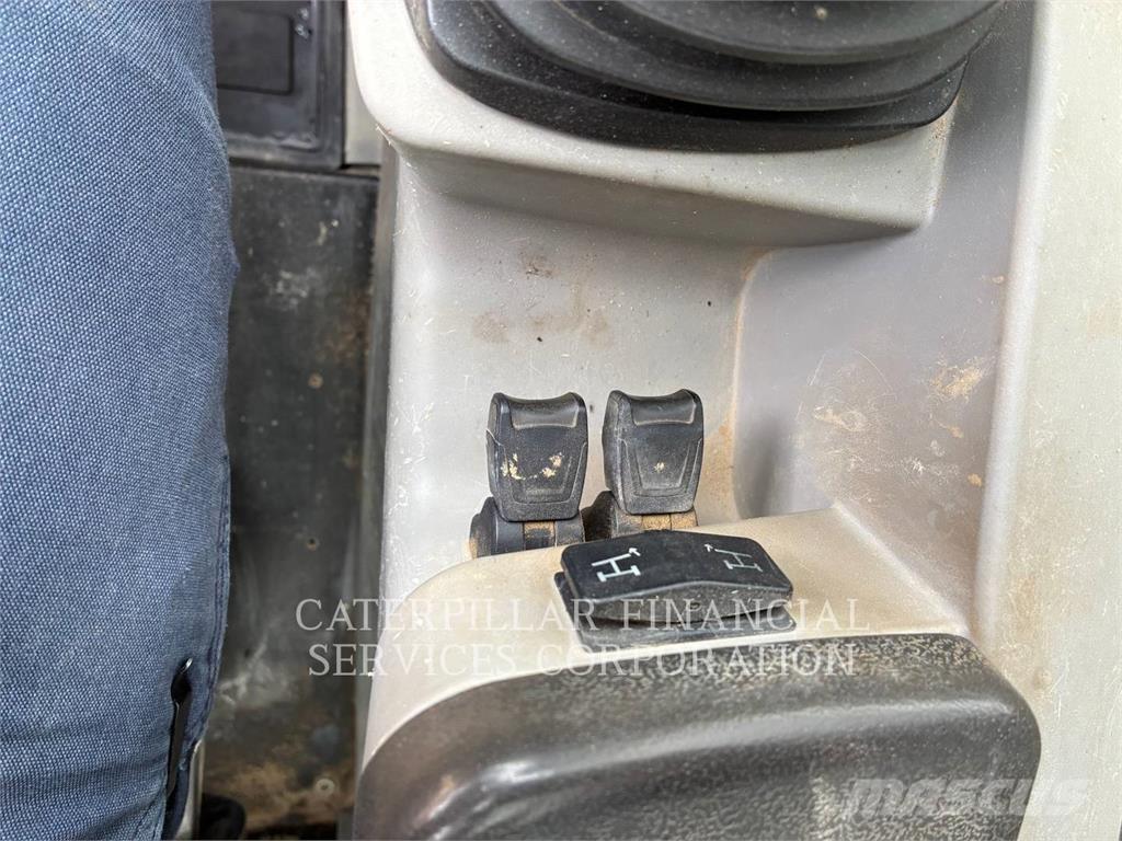 CAT TL1055D Teleskoplastare