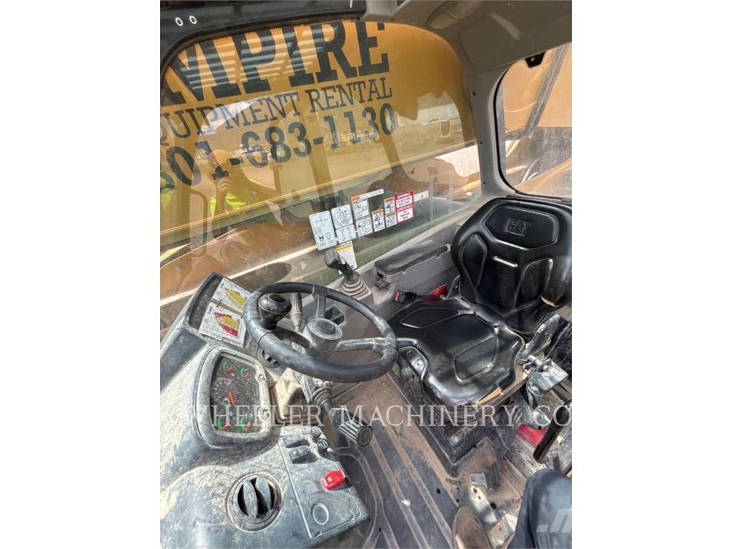 CAT TL1055D CB Teleskoplastare