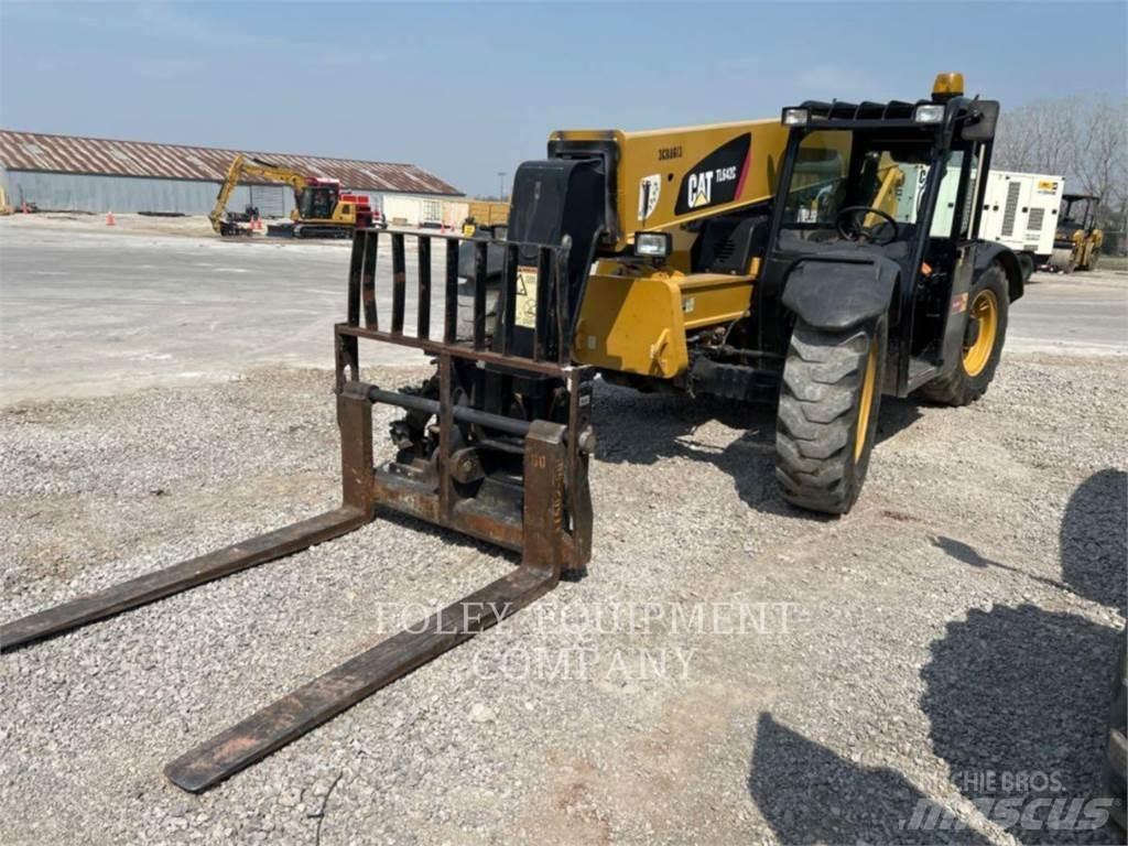 CAT TL642CO Teleskoplastare