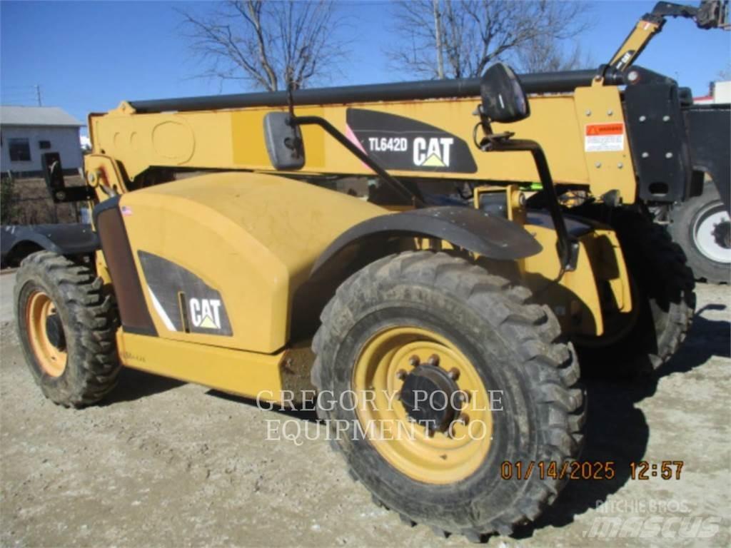 CAT TL642D Teleskoplastare