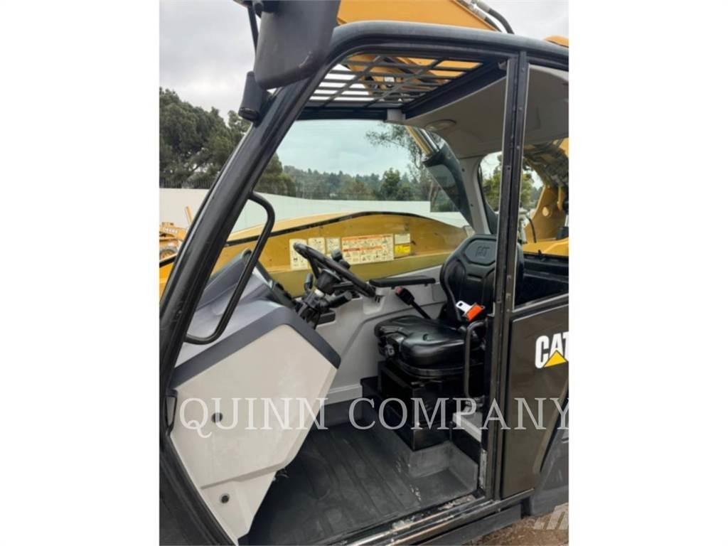 CAT TL642D Teleskoplastare