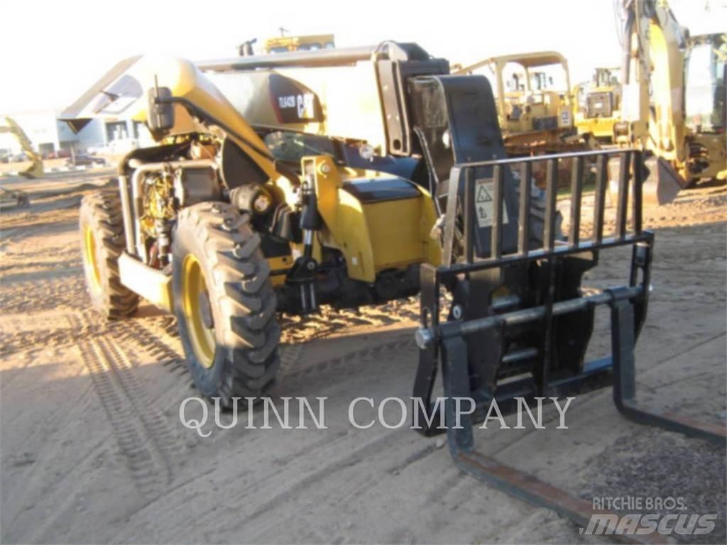 CAT TL642D Teleskoplastare