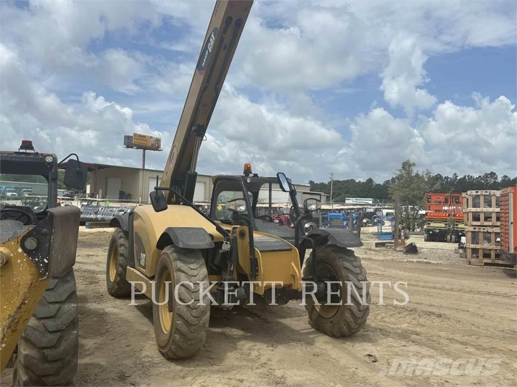 CAT TL642D Teleskoplastare