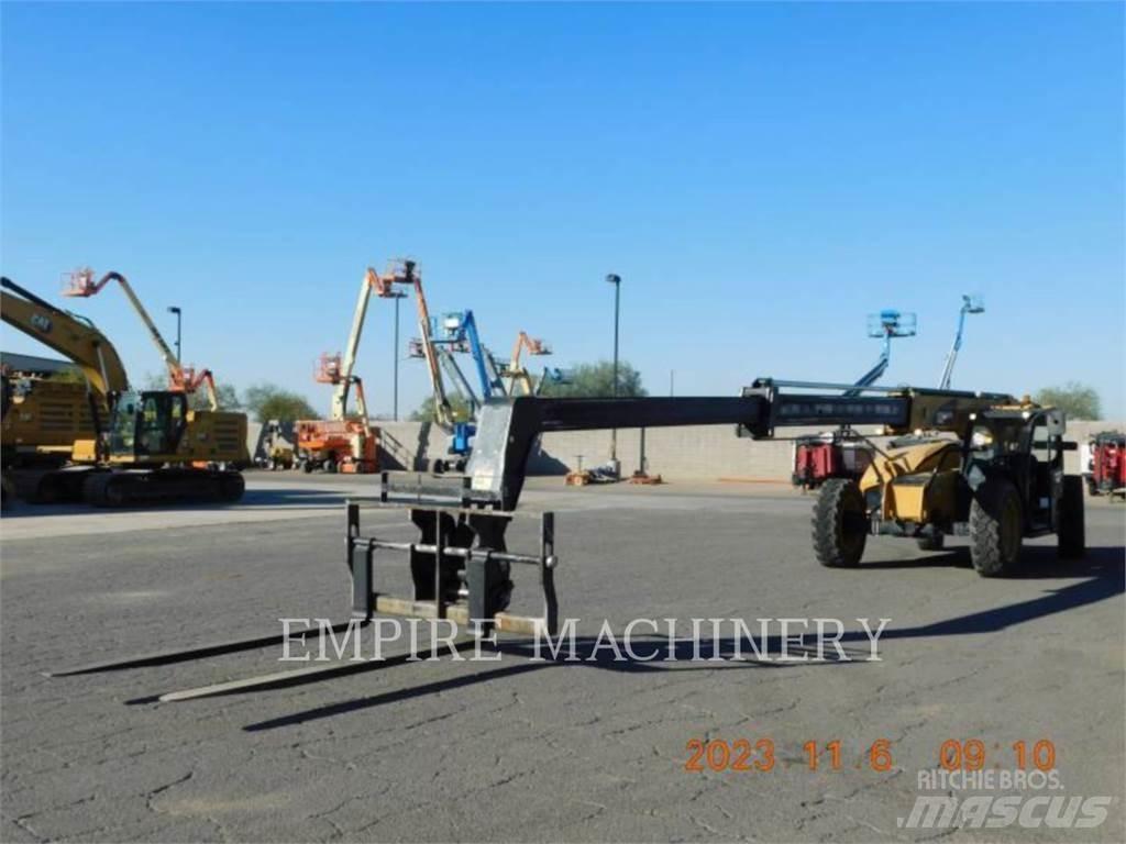 CAT TL642D Teleskoplastare