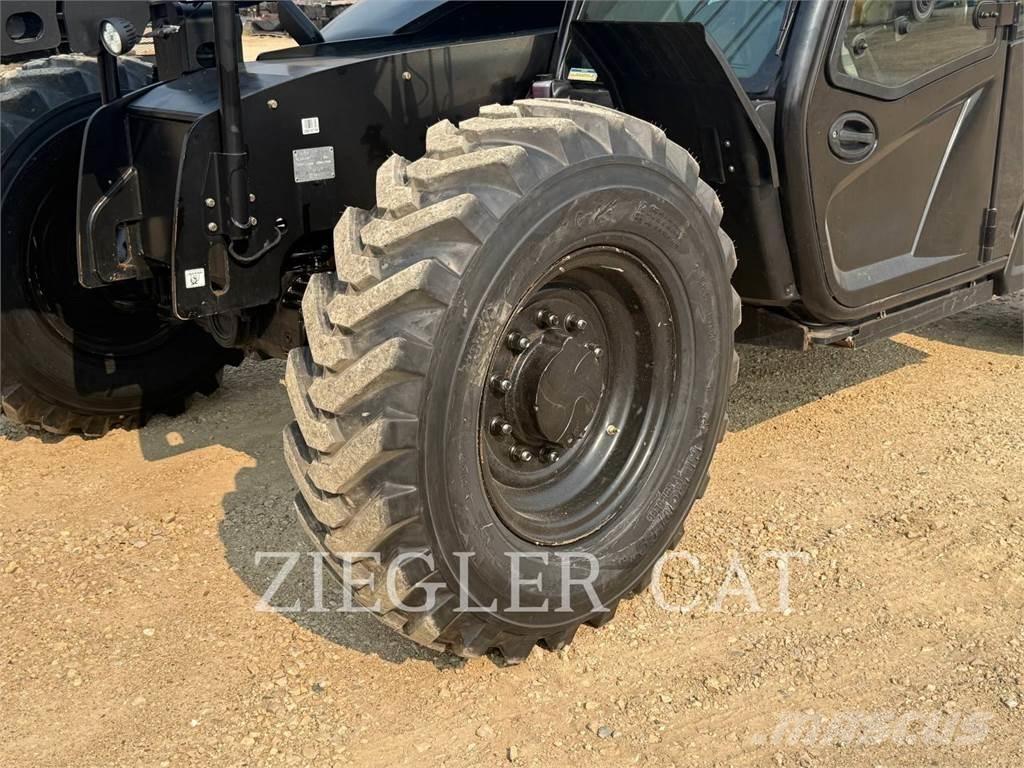 CAT TL642D Teleskoplastare