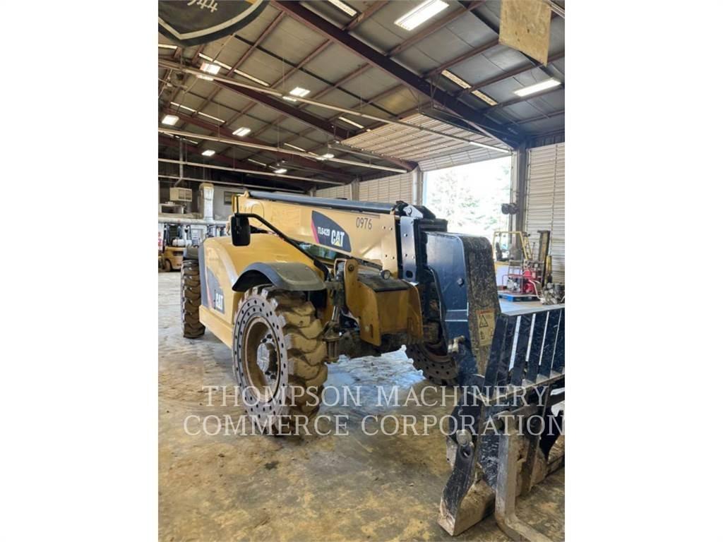 CAT TL642D Teleskoplastare