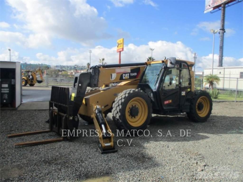 CAT TL642D Teleskoplastare