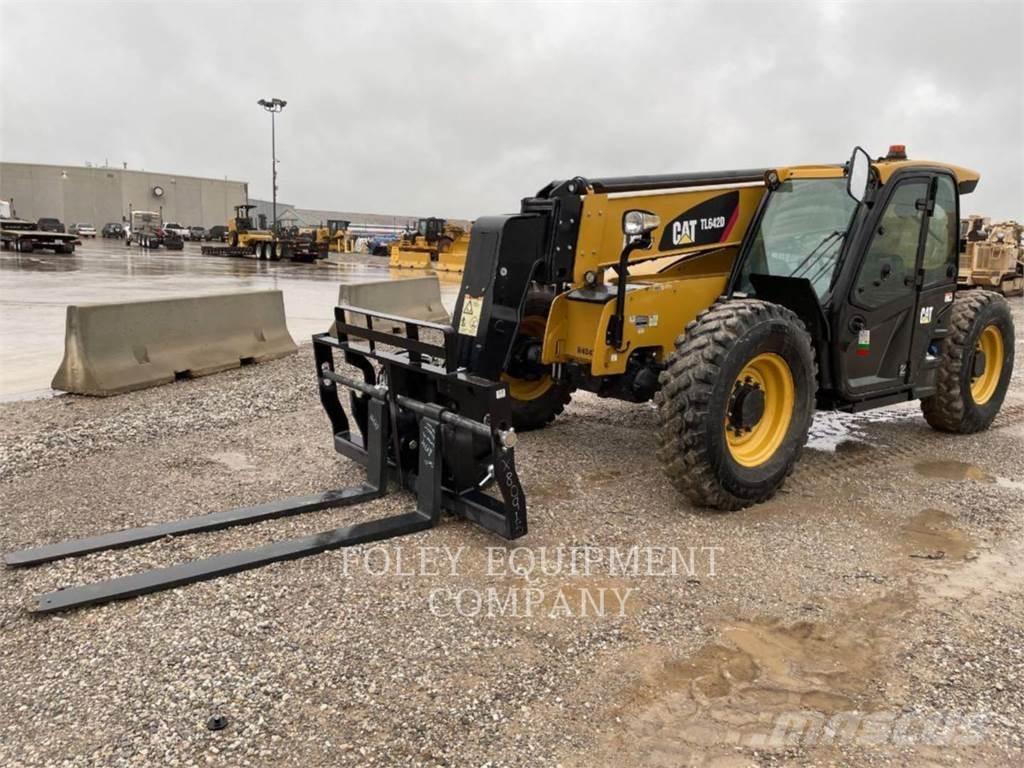 CAT TL642DC Teleskoplastare