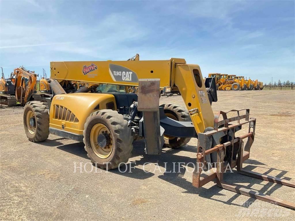 CAT TL943 Teleskoplastare