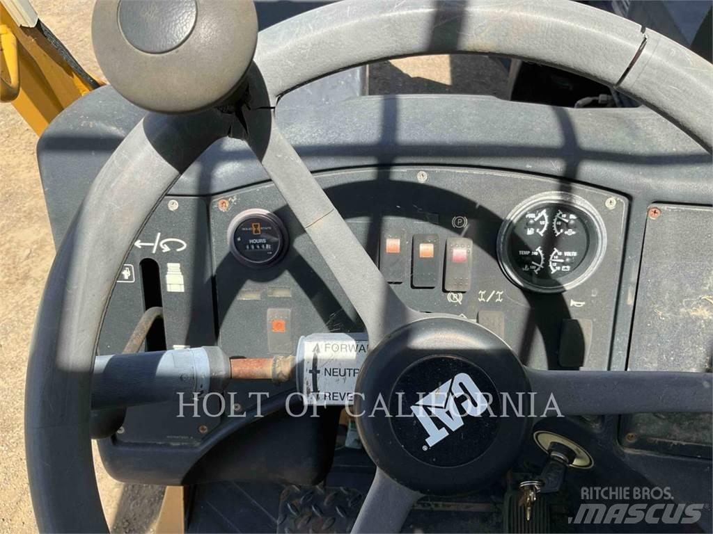 CAT TL943 Teleskoplastare