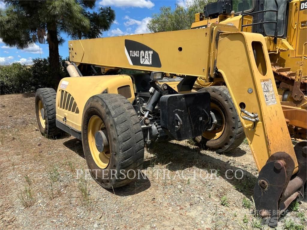 CAT TL943 Teleskoplastare