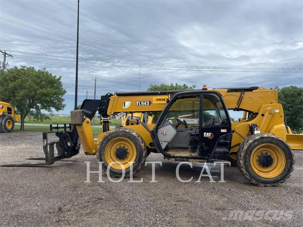 CAT TL943 Teleskoplastare