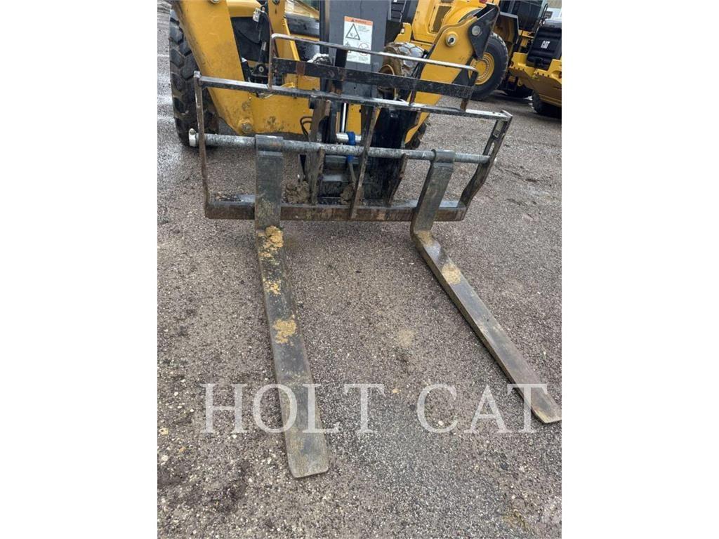 CAT TL943 Teleskoplastare