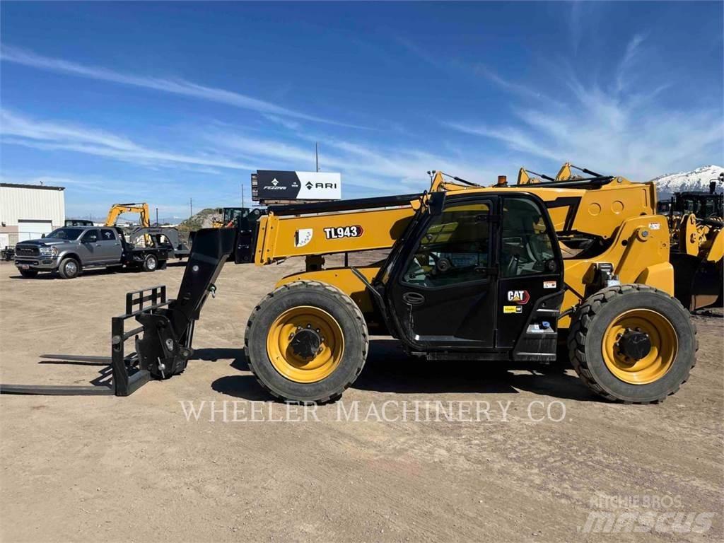 CAT TL943 CB Teleskoplastare