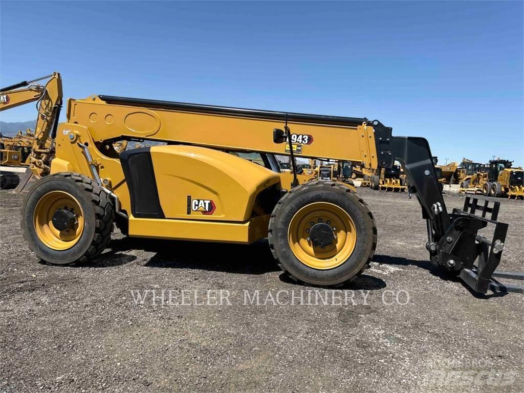 CAT TL943 CB Teleskoplastare