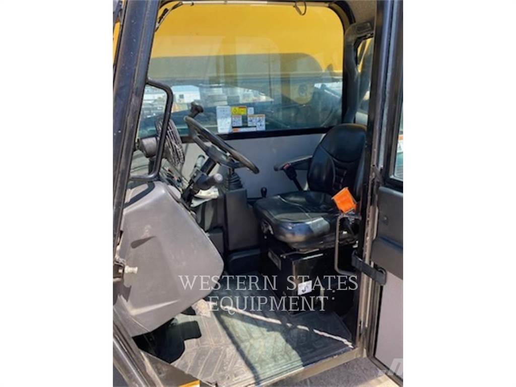 CAT TL943C Teleskoplastare