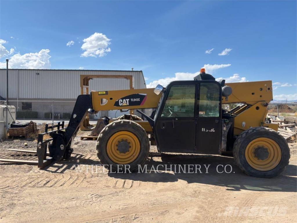 CAT TL943C CAB Teleskoplastare