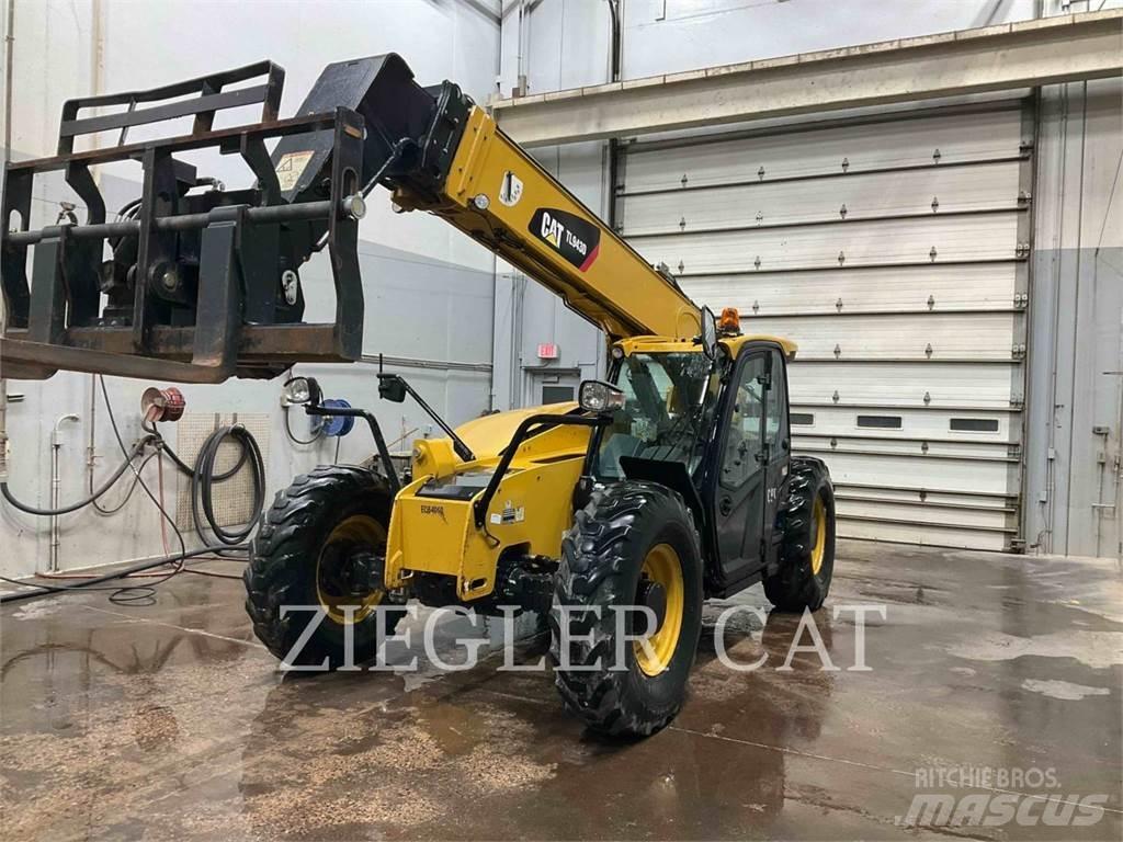 CAT TL943D Teleskoplastare