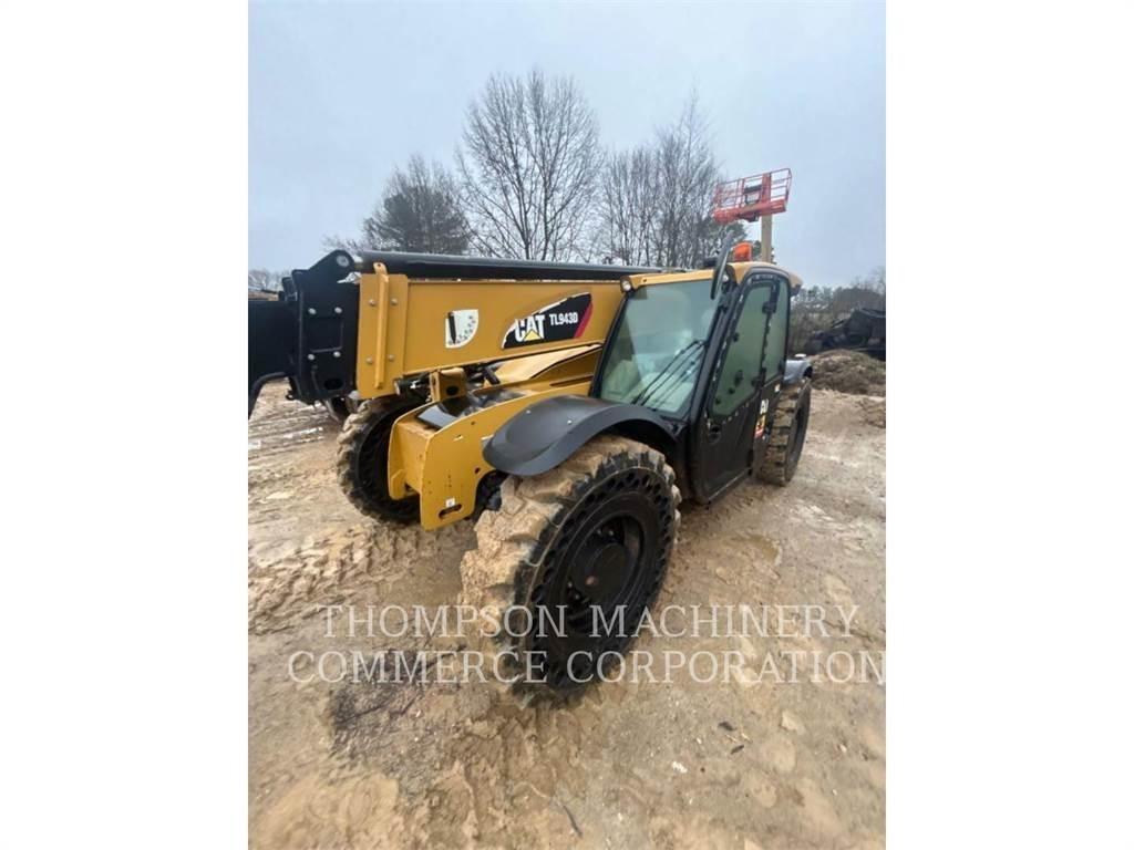 CAT TL943D Teleskoplastare