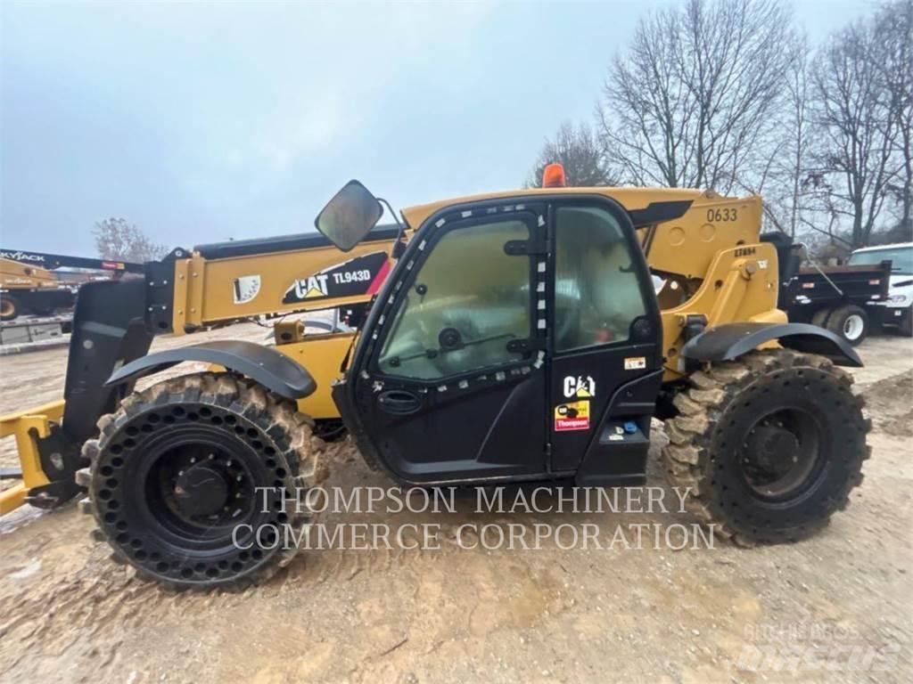 CAT TL943D Teleskoplastare