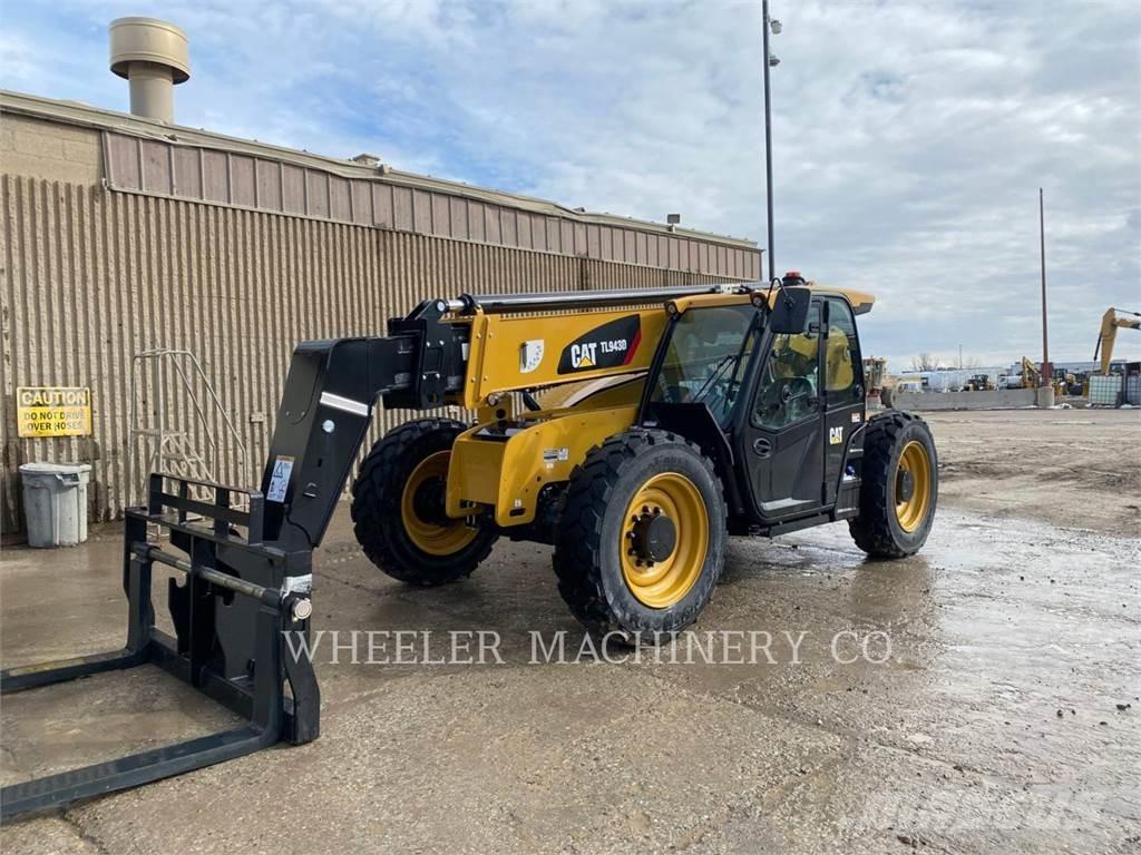 CAT TL943D CB Teleskoplastare