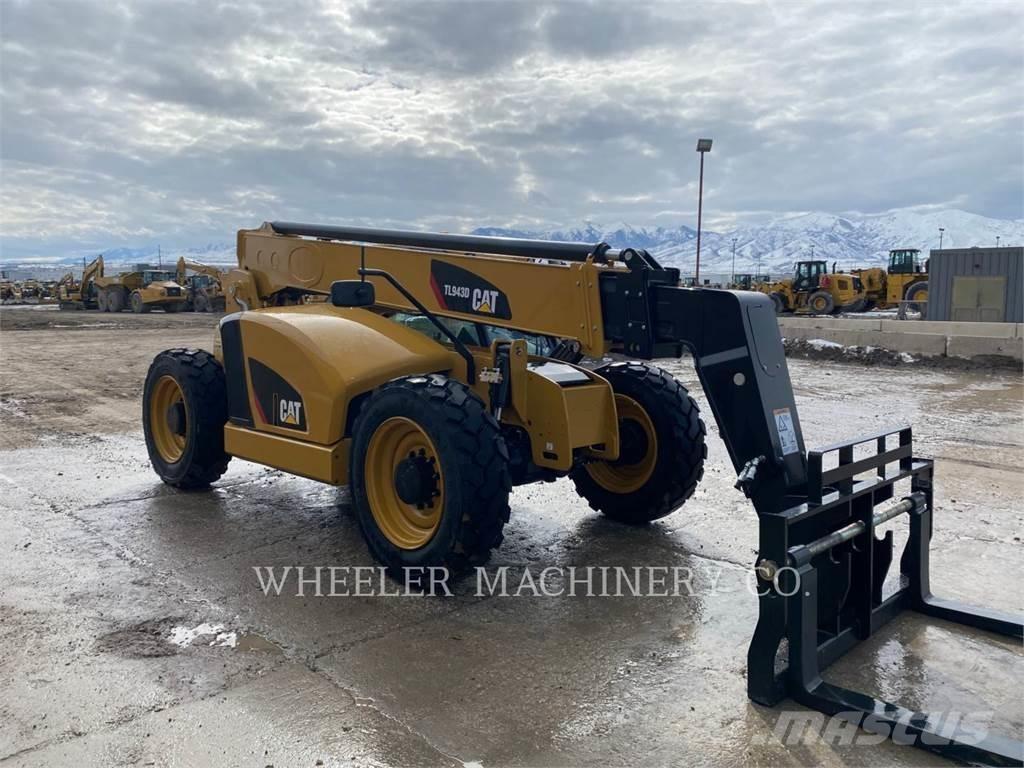 CAT TL943D CB Teleskoplastare