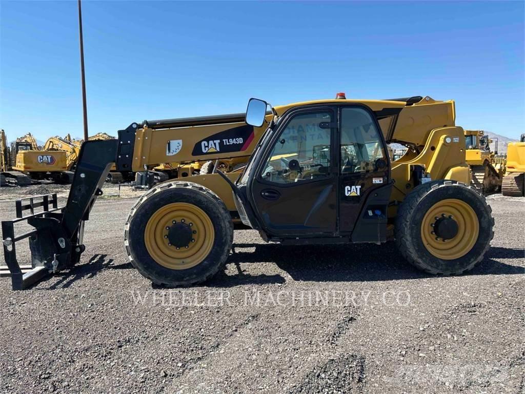CAT TL943D CB Teleskoplastare