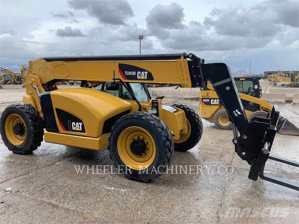 CAT TL943D CB Teleskoplastare