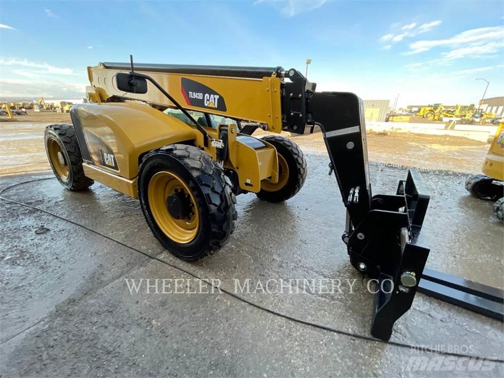 CAT TL943D CB Teleskoplastare