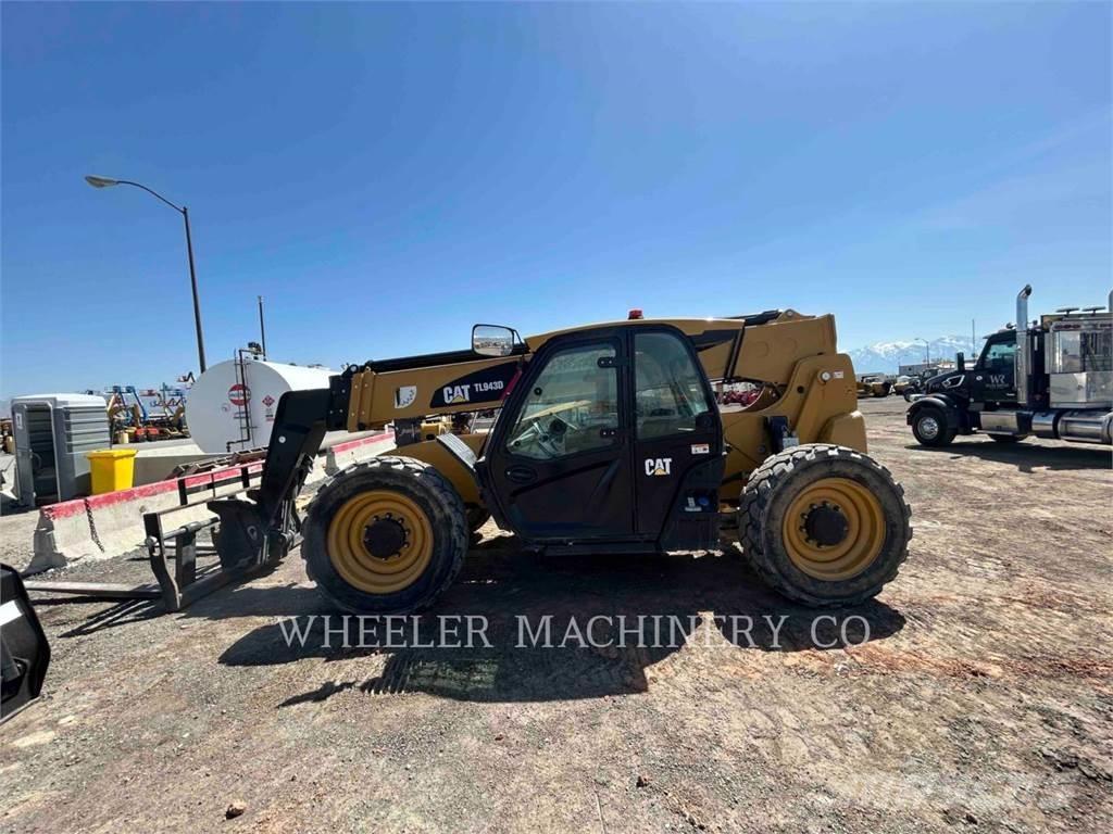 CAT TL943D CB Teleskoplastare