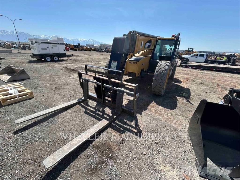 CAT TL943D CB Teleskoplastare