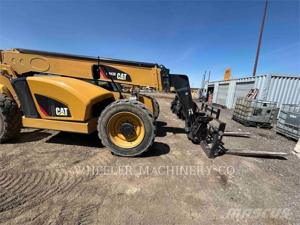 CAT TL943D CB Teleskoplastare
