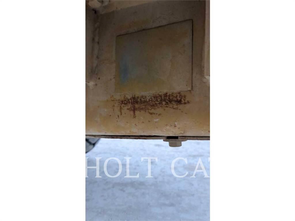 CAT W00 613C Tankbilar