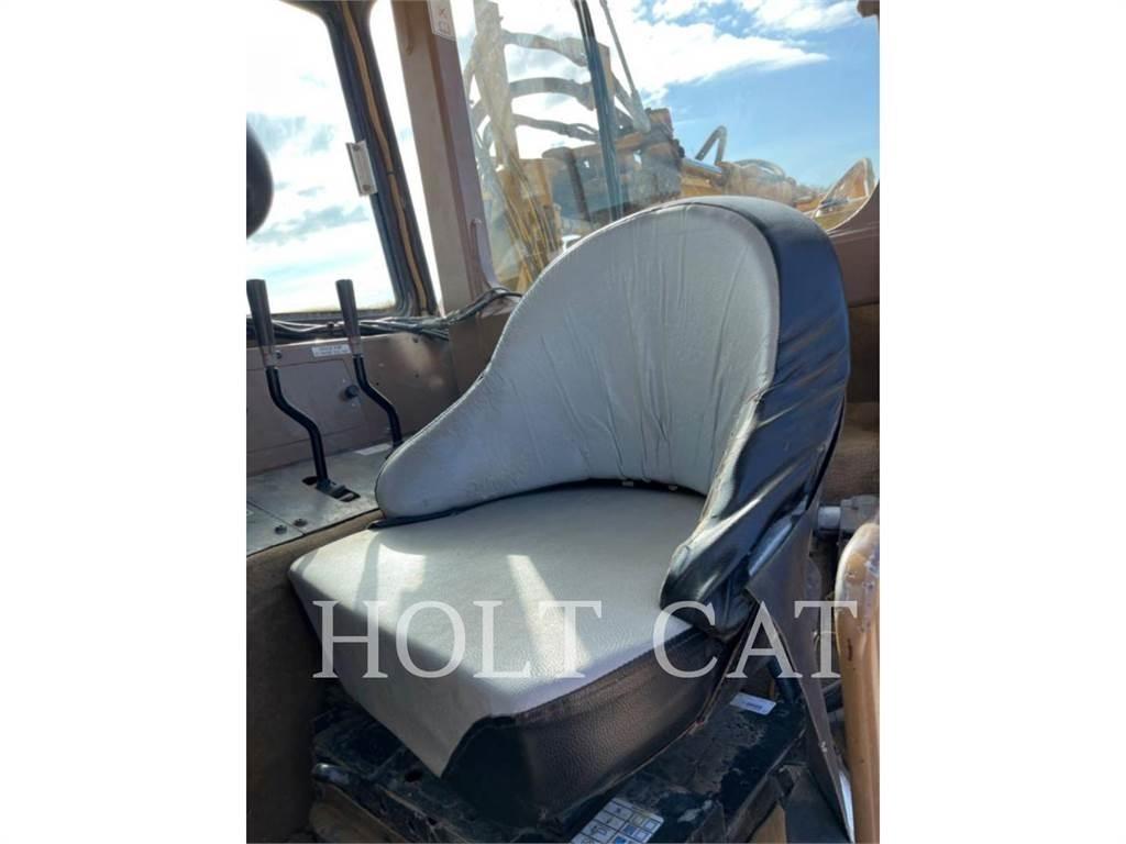 CAT W00 613C Schaktvagnar