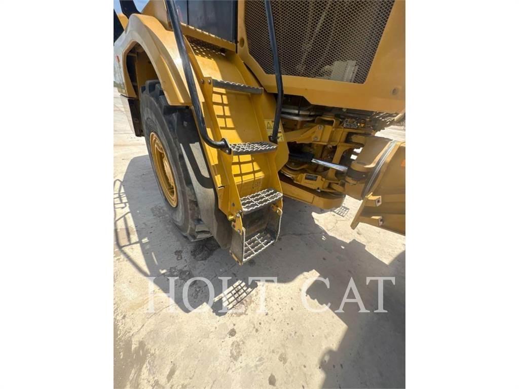 CAT W00 725 Tankbilar