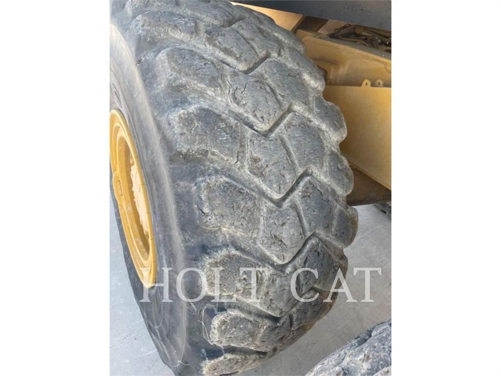 CAT W00 730 Tankbilar