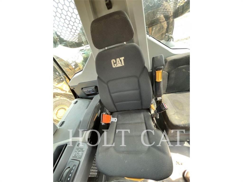 CAT W00 730 Tankbilar