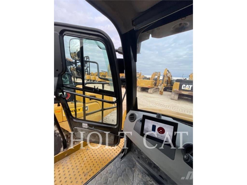 CAT W00 730 Tankbilar