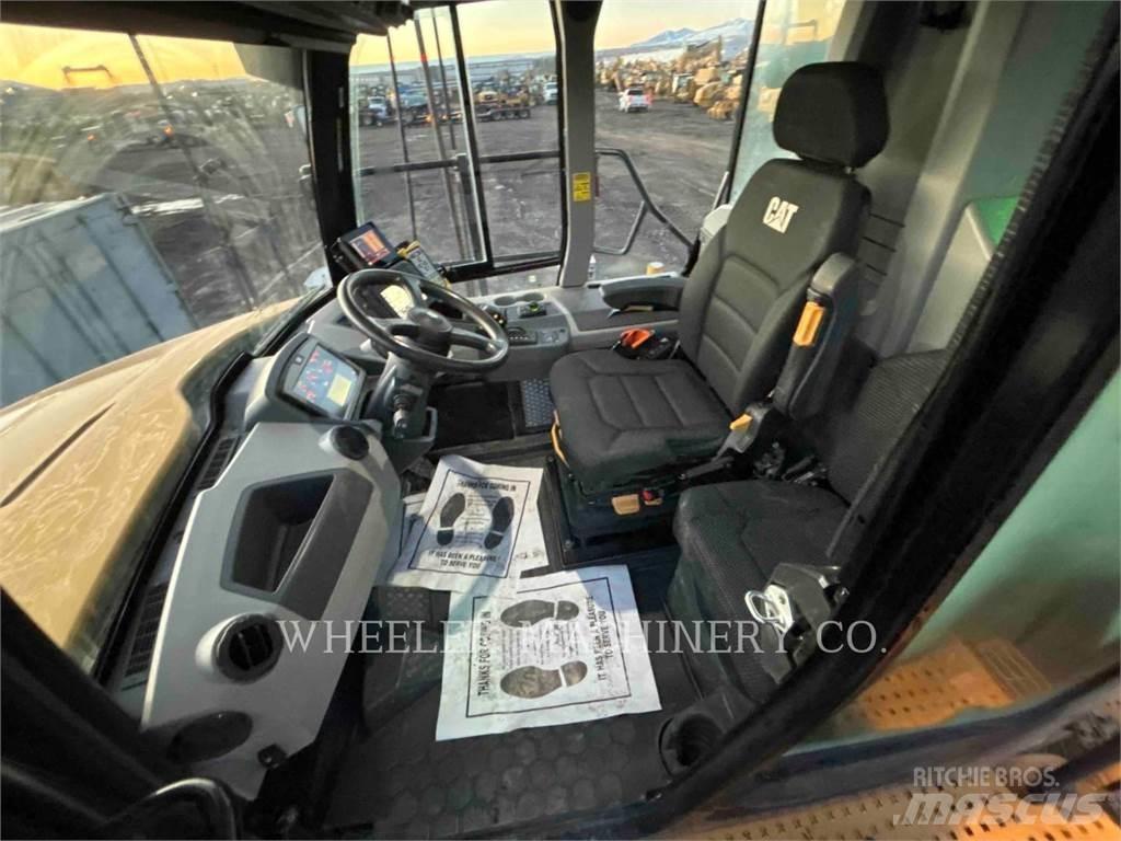 CAT WT 740 GC Tankbilar