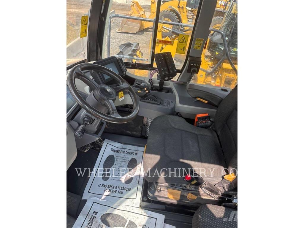 CAT WT 740 GC Tankbilar