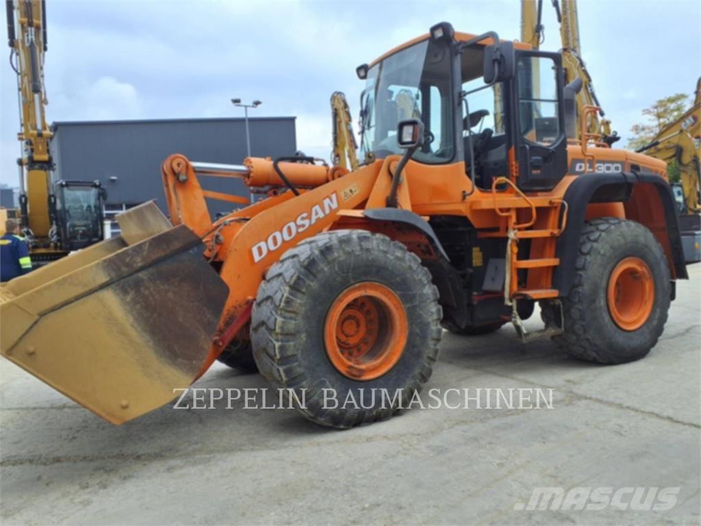 Doosan DL300 Hjullastare
