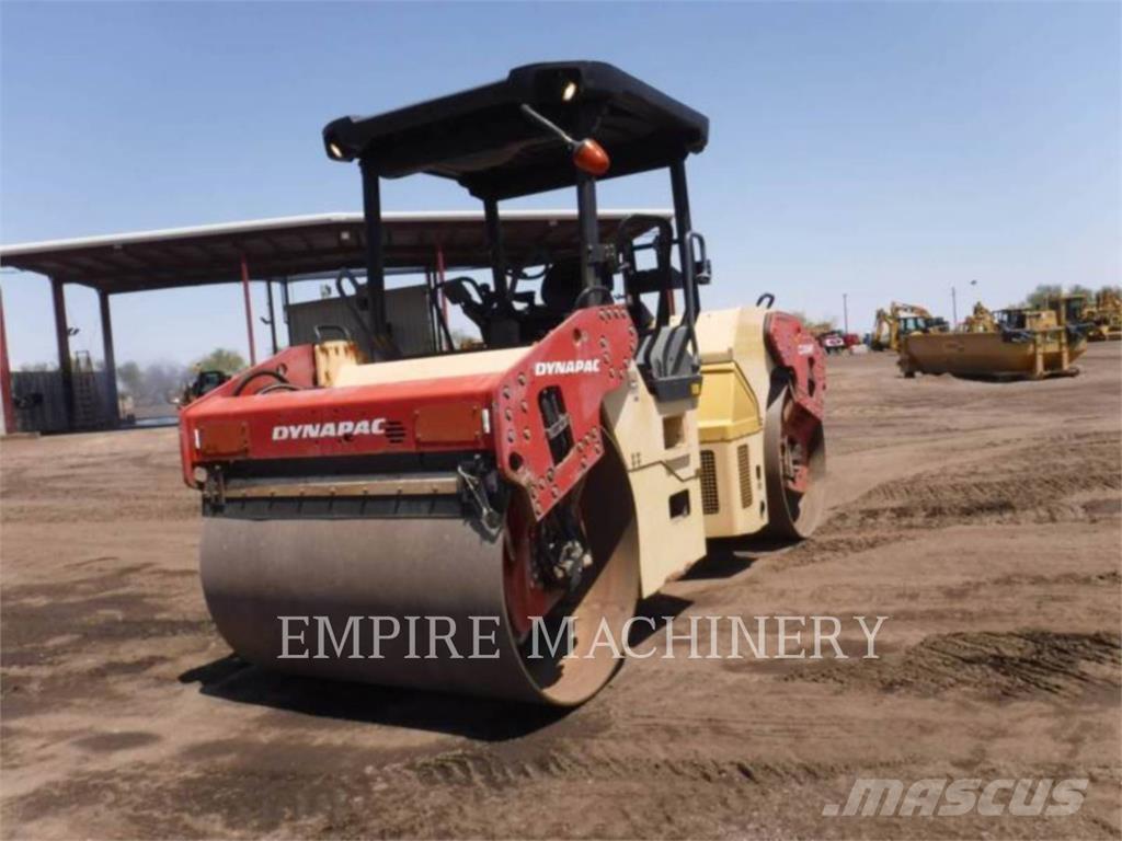 Dynapac CC424HF Tvåvalsvältar