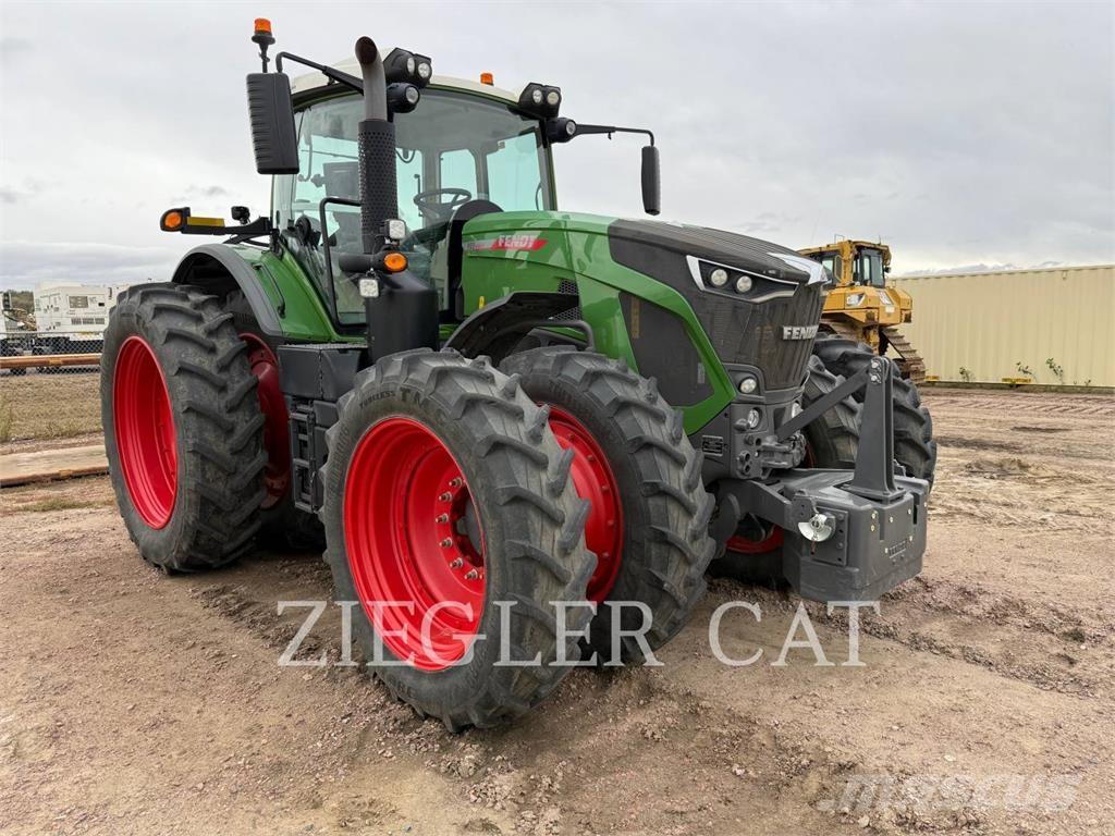 Fendt 933 VARIO Traktorer