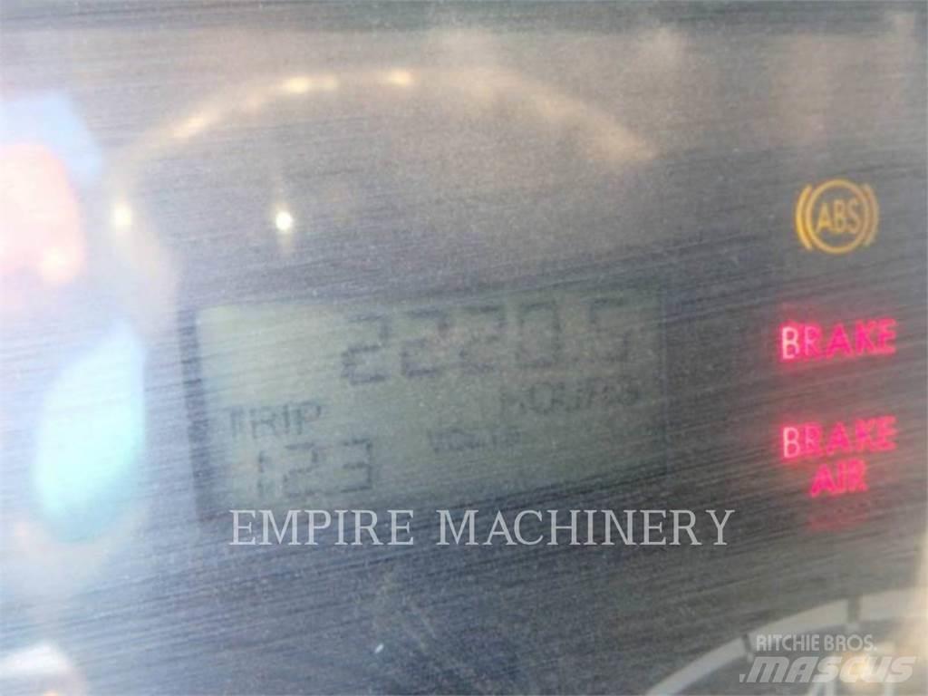 Freightliner 2K WT Tankbilar