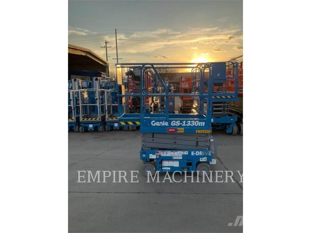 Genie GS1330 Bomliftar
