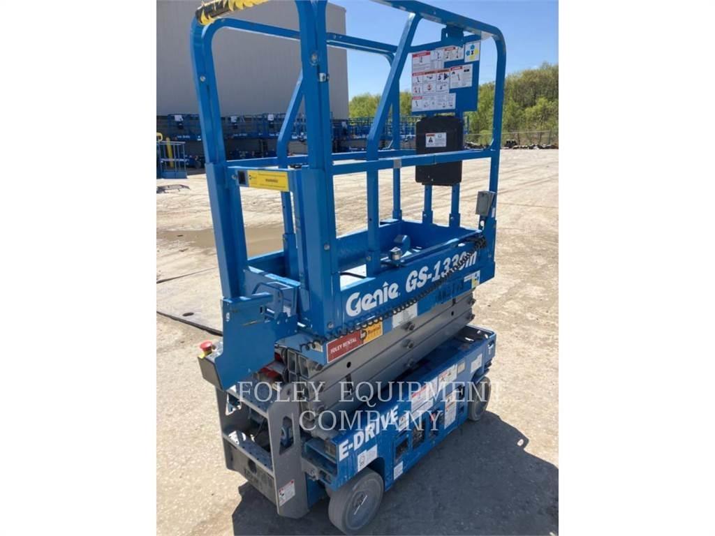 Genie GS1330 Saxliftar