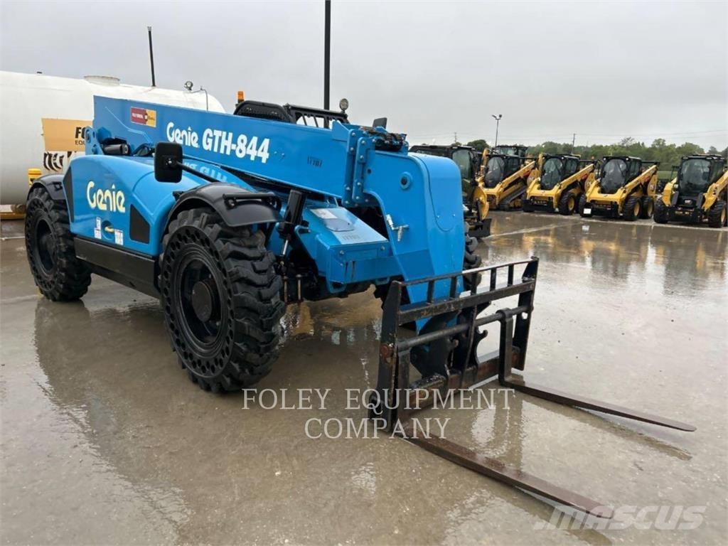 Genie GTH844DO Teleskoplastare