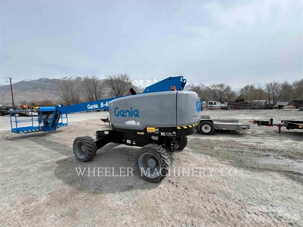 Genie S45XC Bomliftar